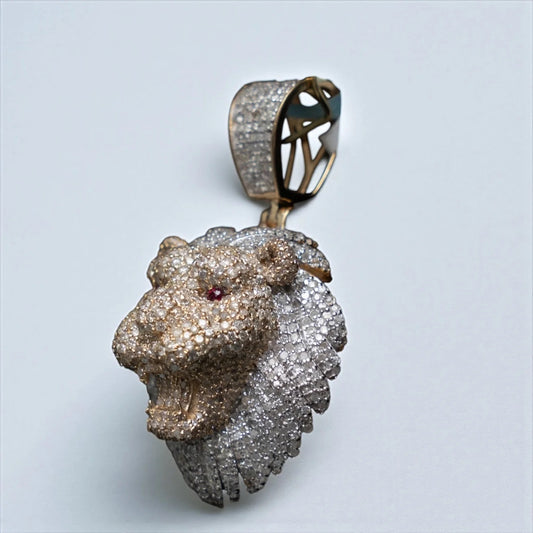 Lion Diamond Pendant 10K Yellow Gold / 12.8gr