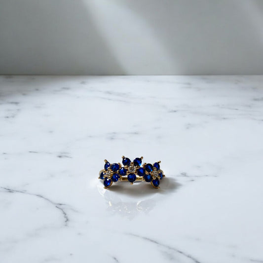 18K Yellow Gold Flower Trio Ring With Dark Blue Zircons / 1.8gr / Size 6