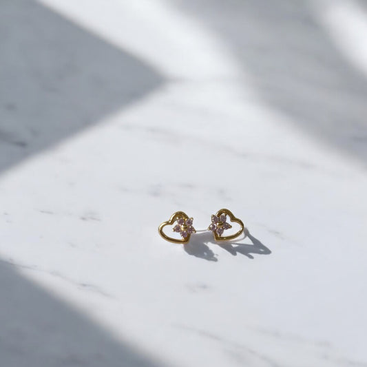 14K Yellow Gold Pink Heart/Star Stud Earrings With Pink Zircons / 0.38gr