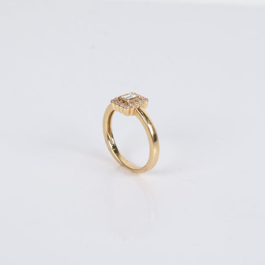 Women Engagement Ring 14K Yellow Gold With Diamonds / 3.3gr / Size 6.5