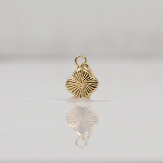 18K YG Clover Pendant / 0.37gr / 0.4gr /