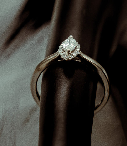 Marquise & Round Engagement Ring 14K White Gold With Diamonds / 2gr / Size 6