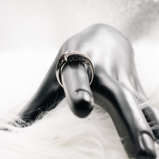 Two Lines Engagement Ring 14K White Gold Diamond Round / 3.1gr / Size 6.5