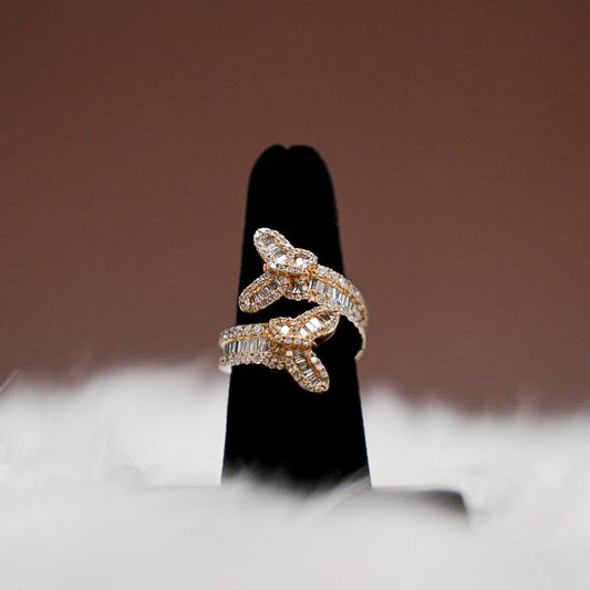 Double Butterfly Ring 10K Yellow Gold With Diamonds / 6.8gr / Size 7