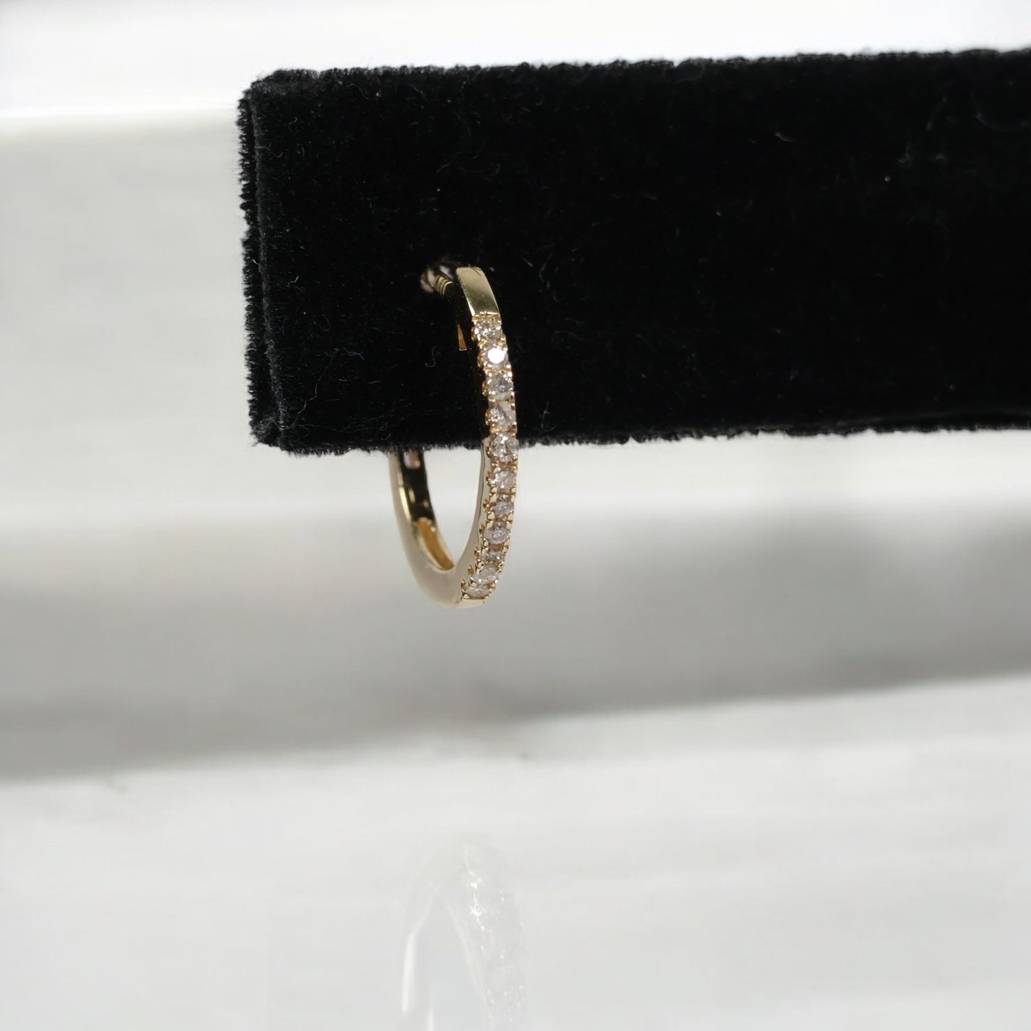 14K YG Diamond Fashion Hoop Earrings / 1.11gr / 0.5in / 0.15Ct Dia