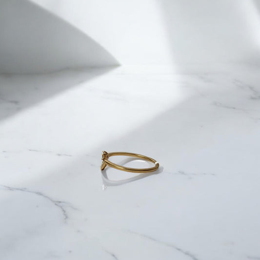 18K Yellow Gold Fashion Lonely Ring With Zircons / 1.3gr / Size 6 3/4