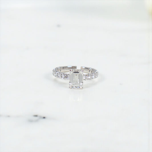 14K WG Lab Diamond Emerald Cut Engagement Ring / 3.19gr / Sz 6.5 / Lab EM-2.01Ct / Lab D-0.9Ct