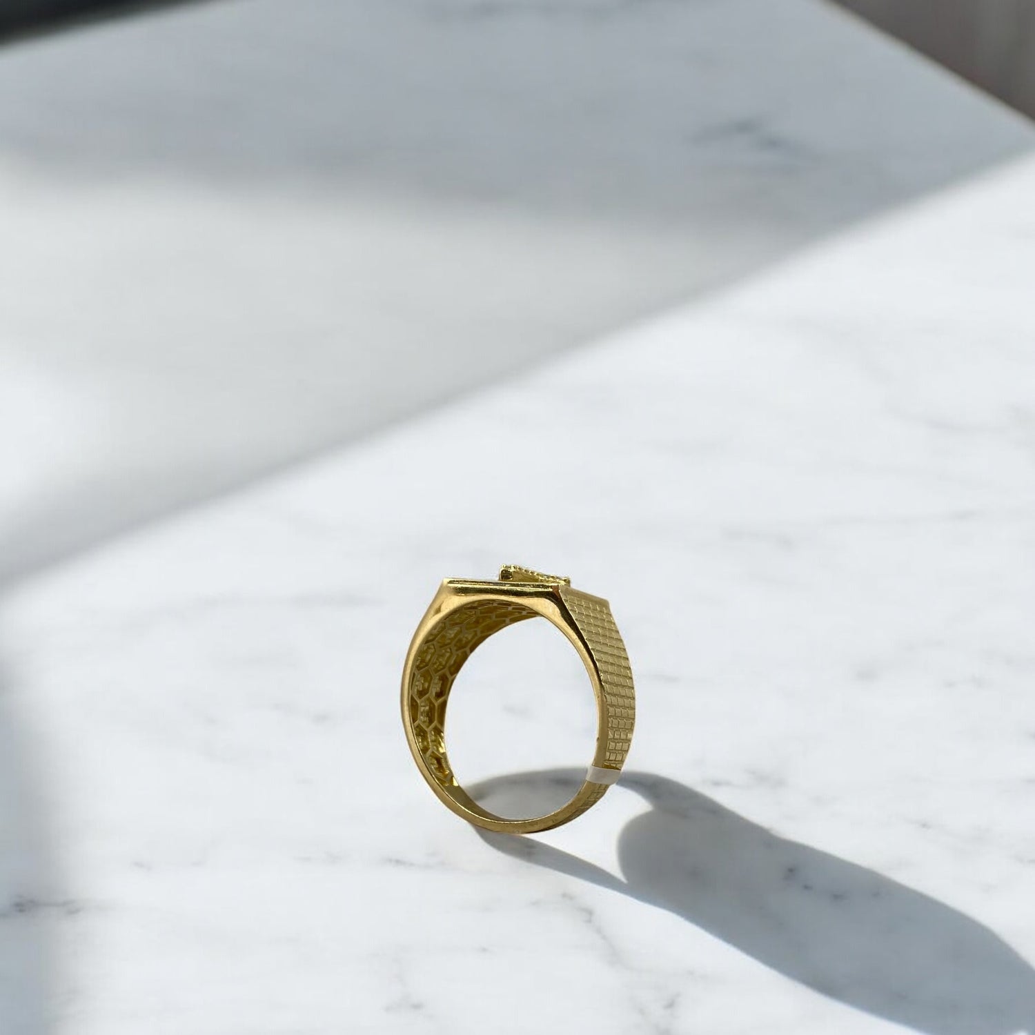 14K Yellow Gold Cross Ring With Zirconia / 5.8gr / Size 11