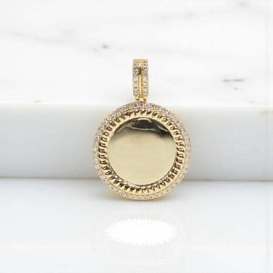 10K YG Diamond Memorial Pendant / 9.52gr / 1.6in / D-1.10Ct