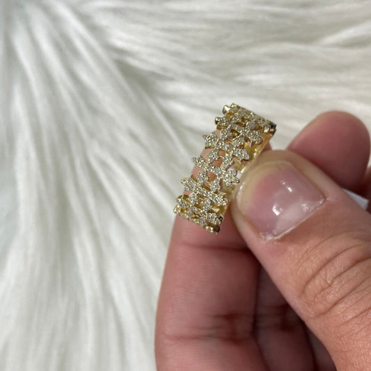 14K Yellow Gold Diamond Cross Ring 0.75Ct Dia / 4.7gr / Size 8.5