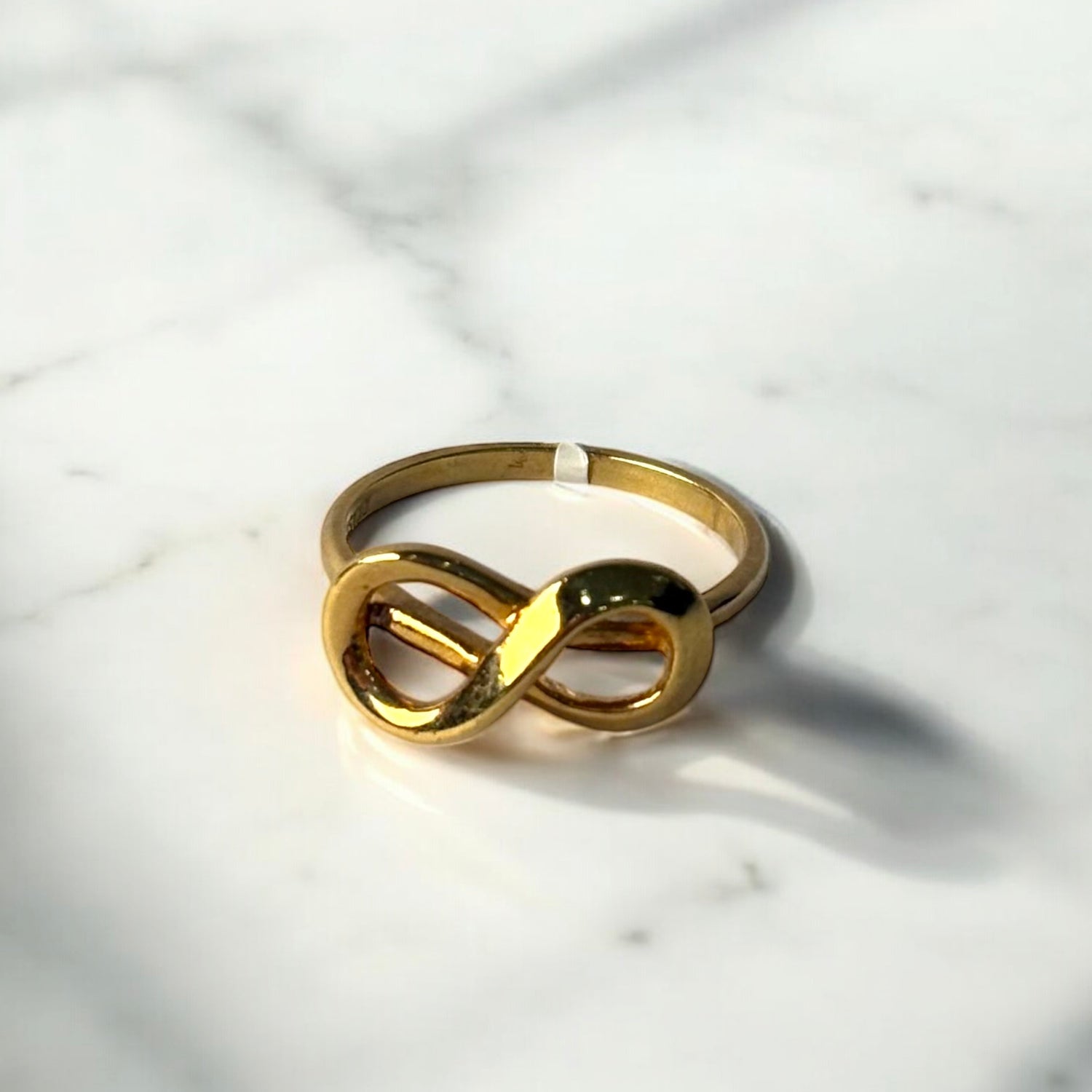 10K Yellow Gold Infinity Ring  / 2.4gr / Size 7