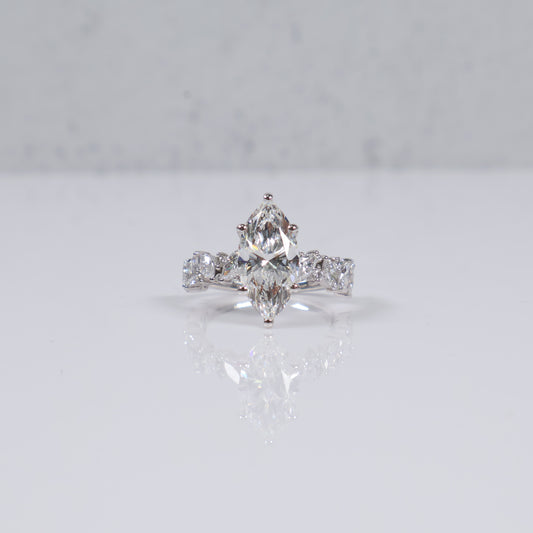 14K WG Lab Diamond Marquise Brilliant With Certificate Engagement Ring / 3.4gr / Sz 7 / 4.48 CTTW Lab VS / E-F