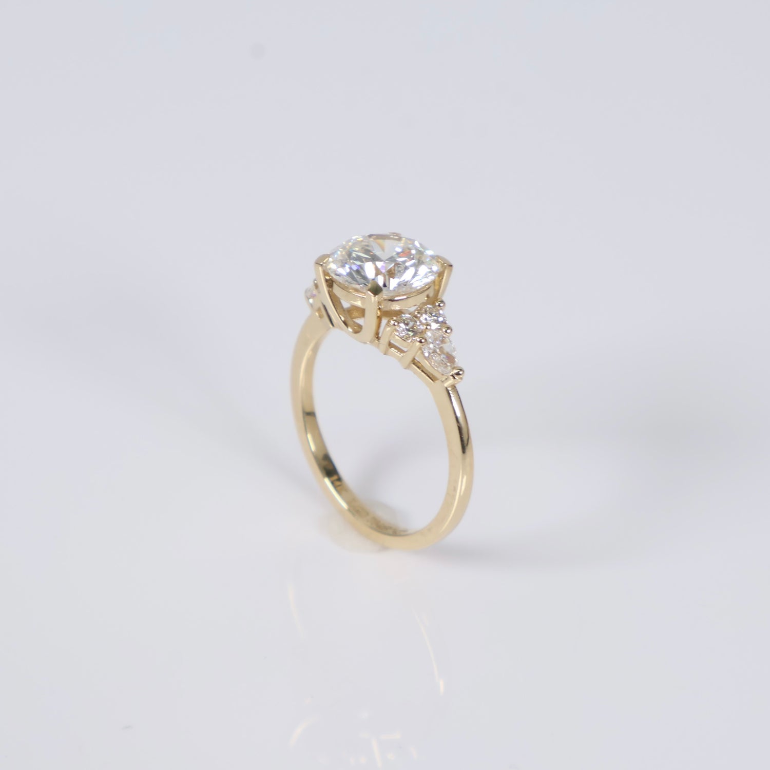14K YG Lab Diamond Round Brilliant Engagement Ring / 3.42gr / Sz 6 3/4 / 2.46Ct Lab Dia / E / VS1