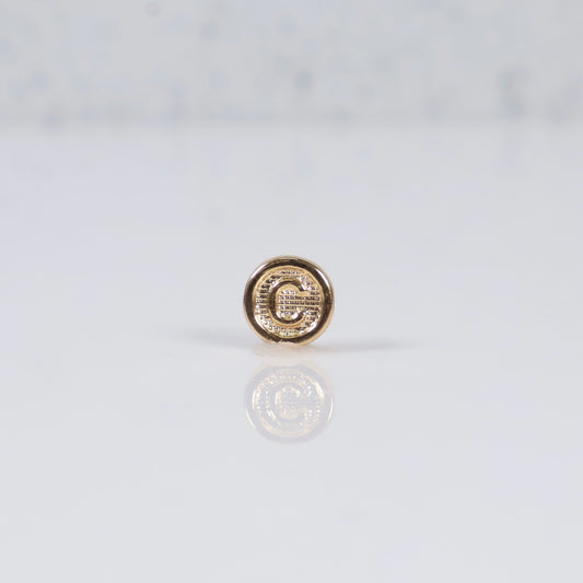 18K YG Letter C Textured Circle Ironwork / 0.2gr / 7mm /