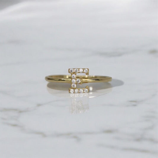14K YG Letter E Ring / 1.35gr / Sz  7.5