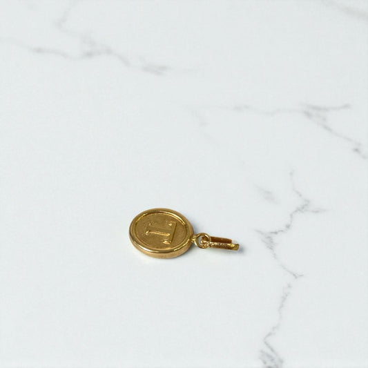 18K Yellow Gold Letter T Pendant / 0.50gr
