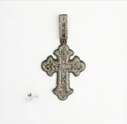 18K White Gold Cross Pendant With Diamond 0.82Ct / 6.7gr