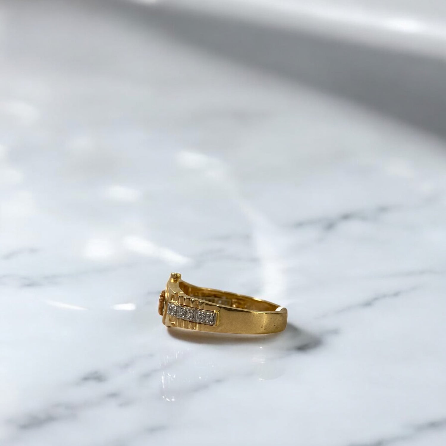 18K Yellow Gold Crown Ring With Zircons / 4.4gr / Size 6.5