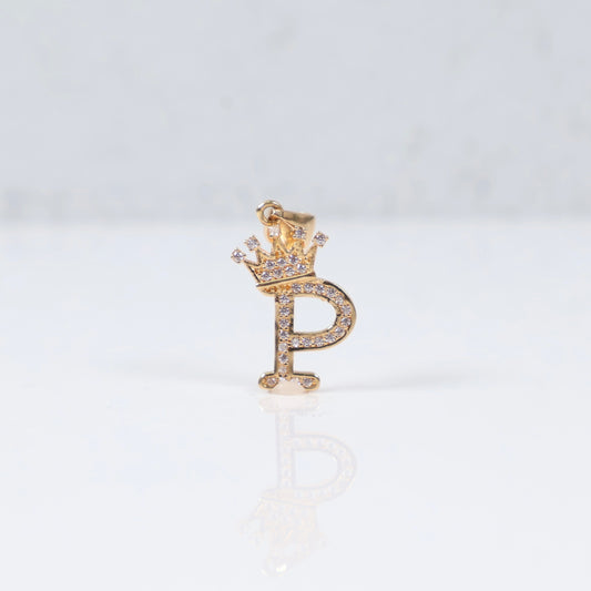 18K YG Letter P With Crown Pendant / 1.5gr / 0.7in / White Zircons
