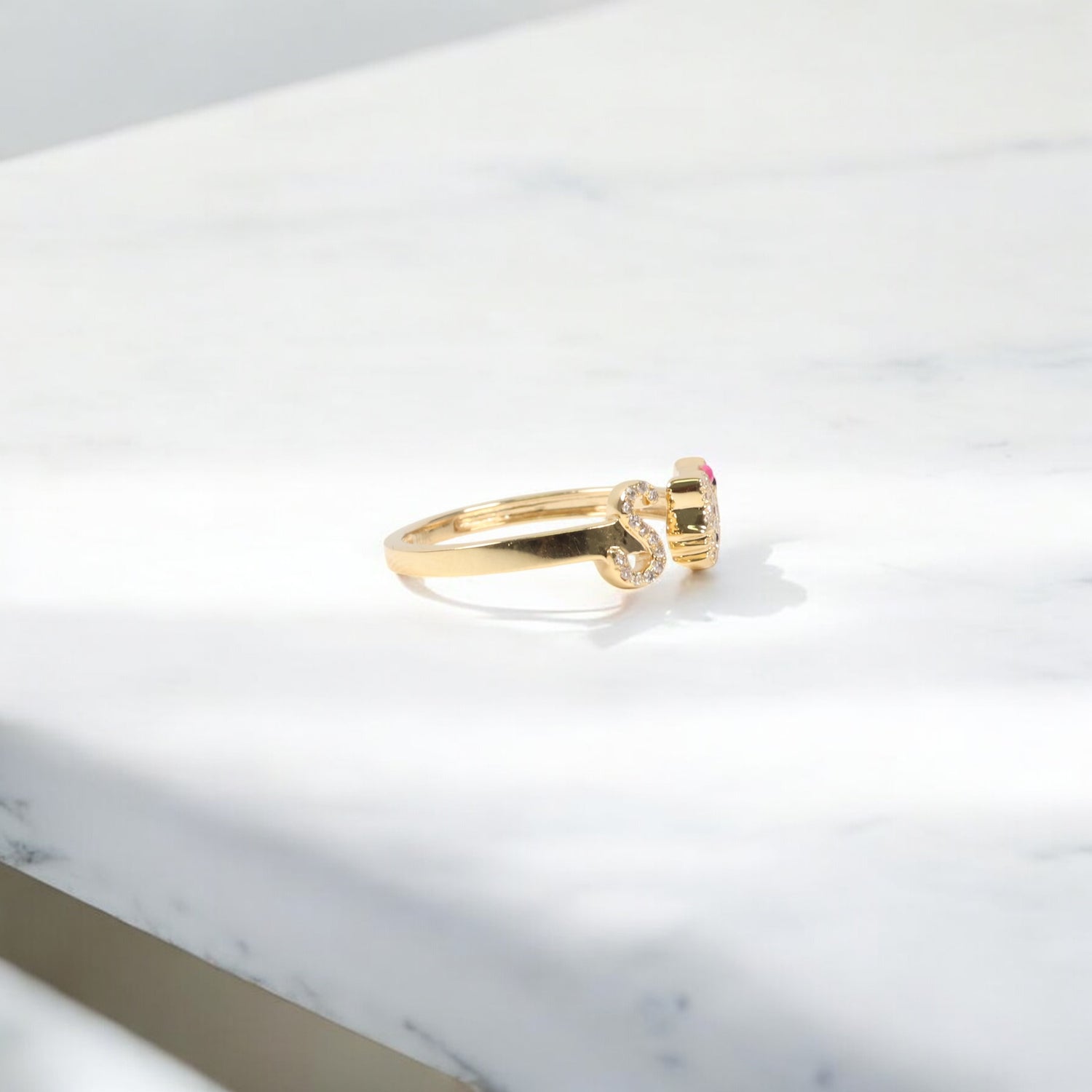 10K YG  Diamond HK - Letter S Rings / 2.13gr / Sz 7 / 0.12Wt Dia