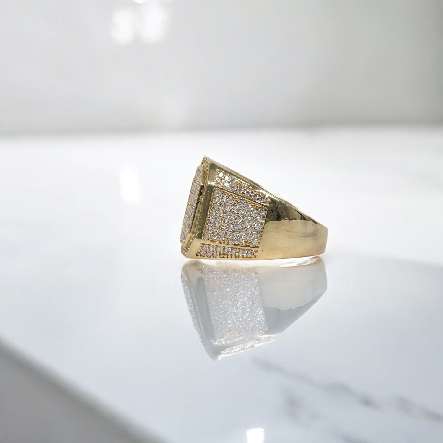 10K YG Fashion Cubic Rings / 8.62gr / Sz 11 / White Zircons