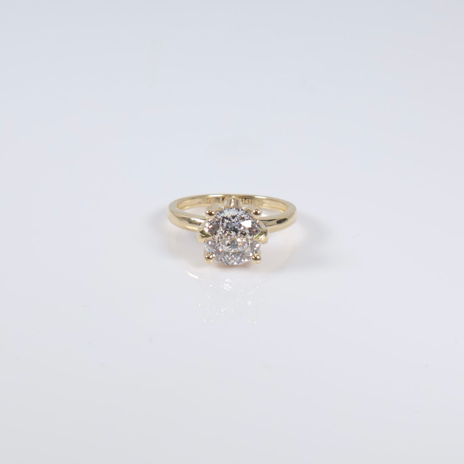 14K YG Lab Diamond Round Brilliant With Certificate Engagement Ring / 3.8gr / Sz 7 / 2.55Ct Lab Dia / E / VS1