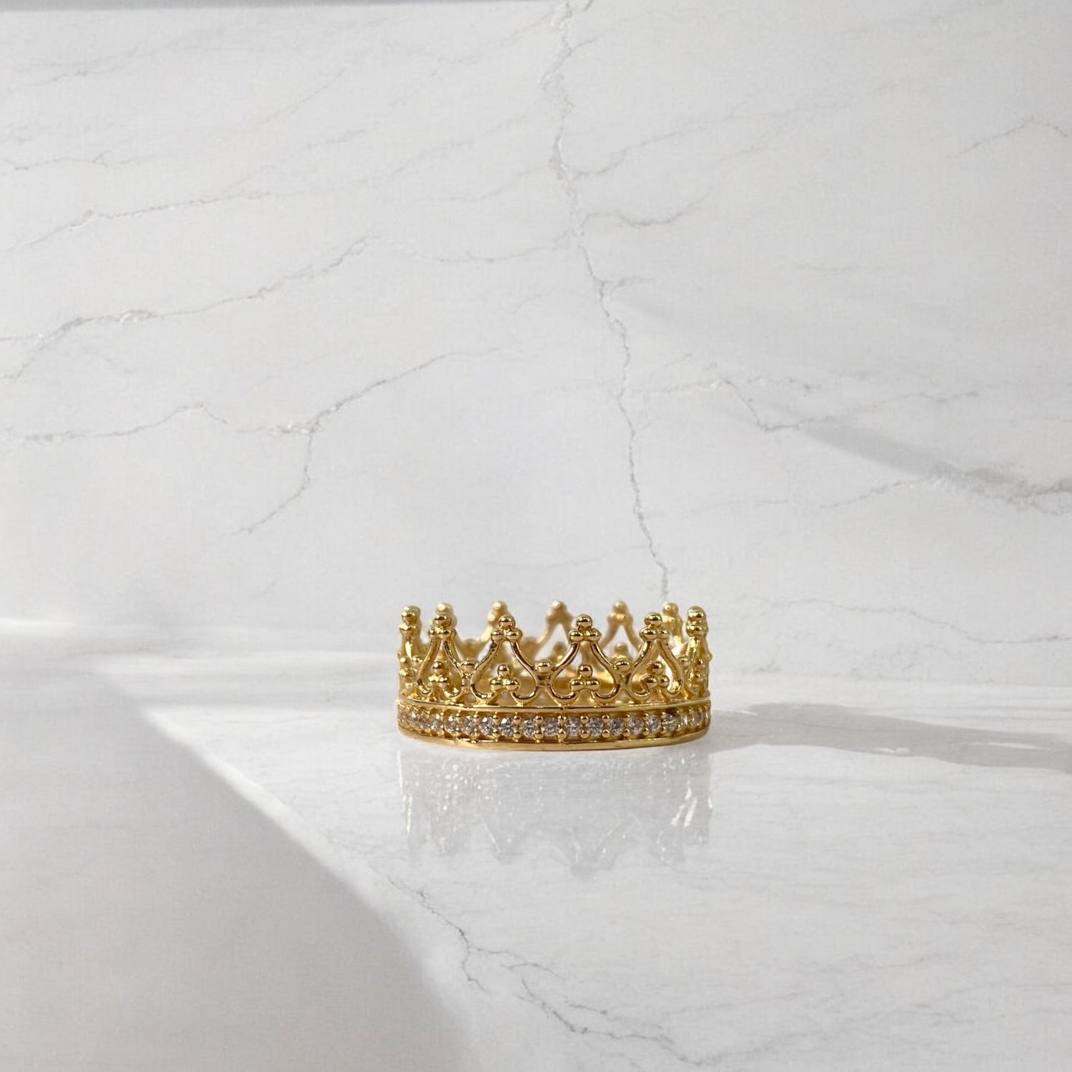 18K Yellow Gold Crown Of Hearts Ring With Zircons / 2.38gr / Size 5.5