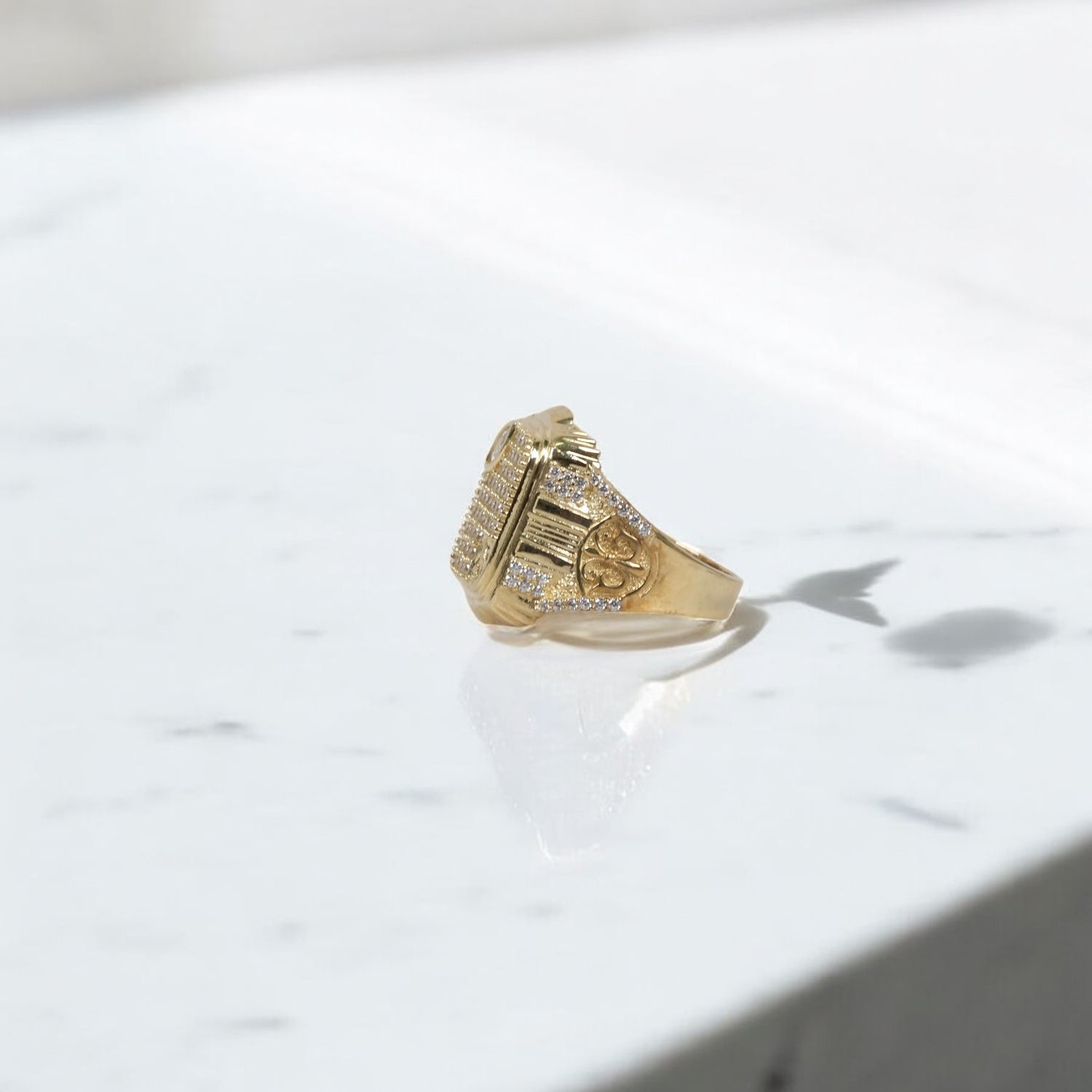 10K YG Luxury Rectangle Rings / 8gr / Sz 11 / White Zircons