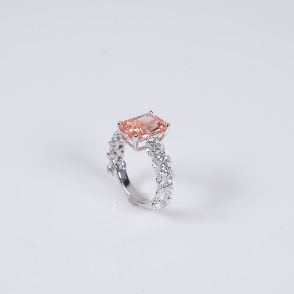 14K WG Lab Diamond Radiant Cut Pink Engagement Ring / 4.5gr / Sz 6.5 / 8Ct Lab / VS / F