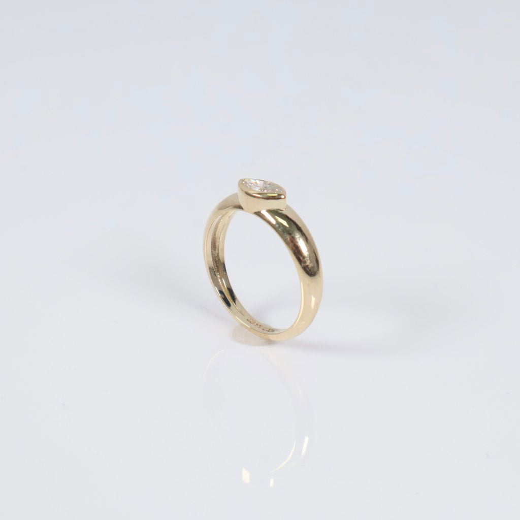 14K YG Lab Diamond East-West Cut Marquise Engagement Ring / 2.23gr / Sz 4 1/4 / 0.4Ct Lab Dia / H / VS