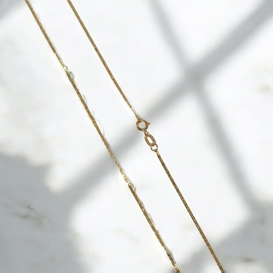 18K Yellow Gold Letter W Jewelry Set / 1.65gr / 17.5in