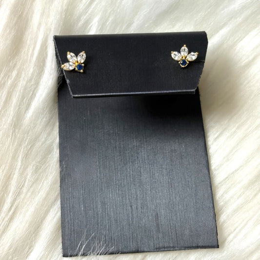 18K Yellow Gold Three Petal Flower Stud Earrings With Zircons / 0.9gr / 7mm