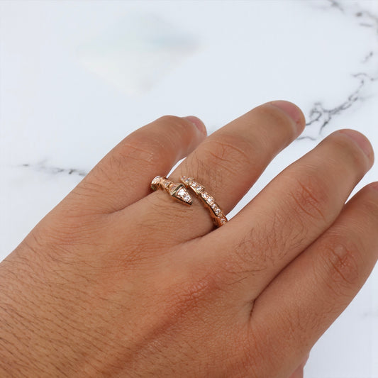14K RG Snake Rings / 4.5gr / Sz 8 / White Zircons