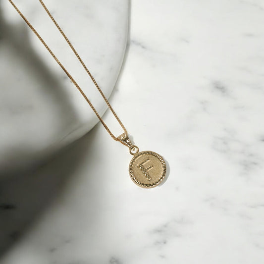 18K Yellow Gold Letter F Mate Bordered Circle Jewelry Set Chain Box Link / 1.85gr / 0.6mm / 16in