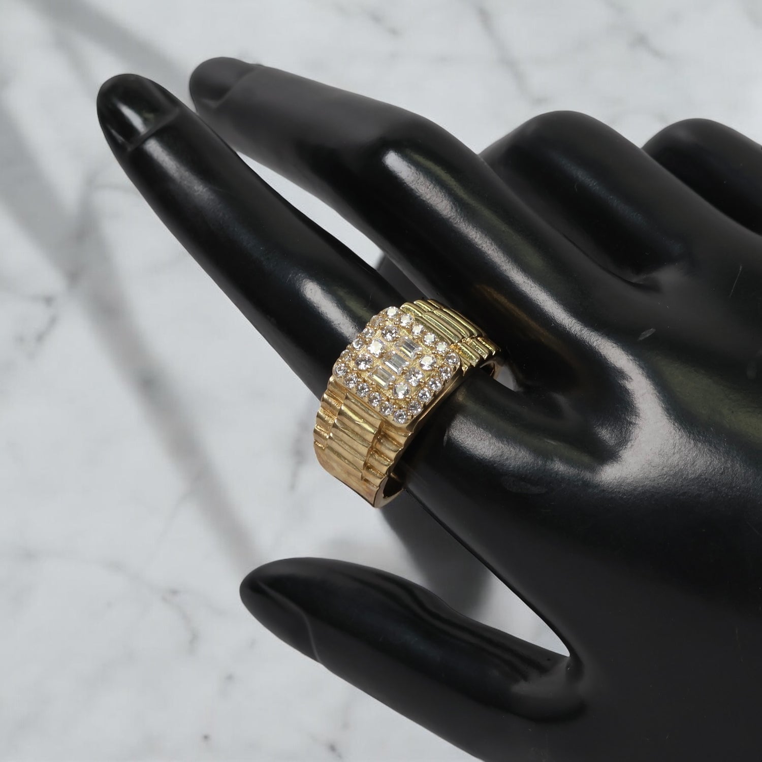 10K YG Luxury Square Rings / 9gr / Sz 10 3/4 / White Zircons