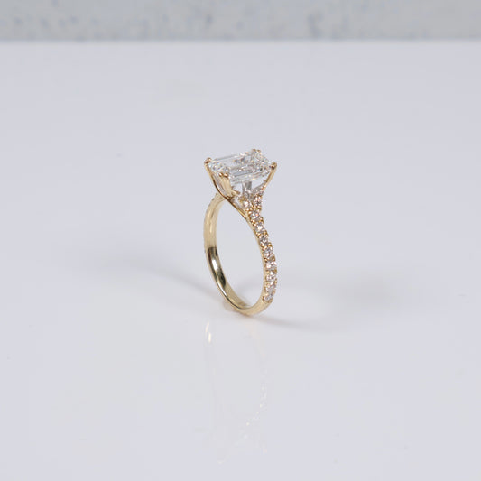 14K YG Lab Diamond Emerald Cut With Certificate Engagement Ring / 2.82gr / Sz 7 / 2.15 CTTW Lab VS / E-F
