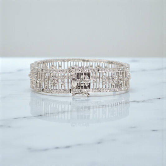 14K WG Diamond Fashion Little Flowers Bracelet / 25.4gr / 13.5mm / 7in / D-1.22Ct