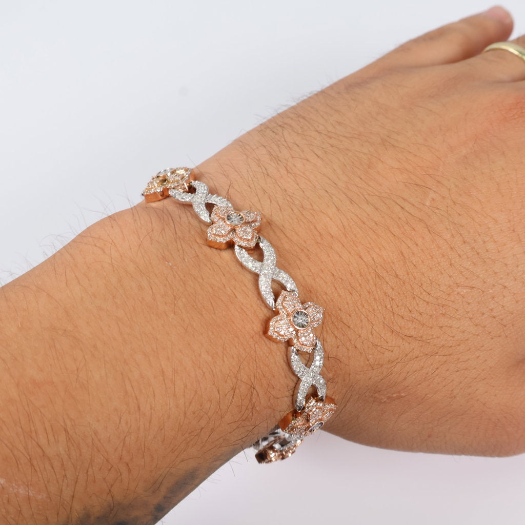 10K 2 Tone Diamond Infinity Flower Link Bracelet / 18.6gr / 8mm / 8in / 4.50Ct / VS2-SI / G-H