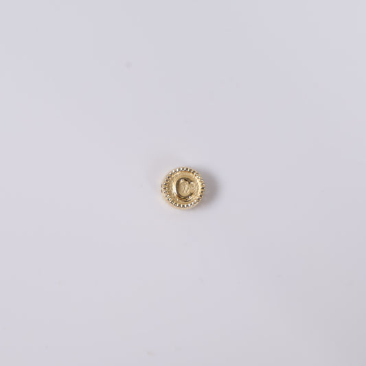 18K YG Letter C Mate Bordered Circle Ironwork / 0.37gr / 8mm /