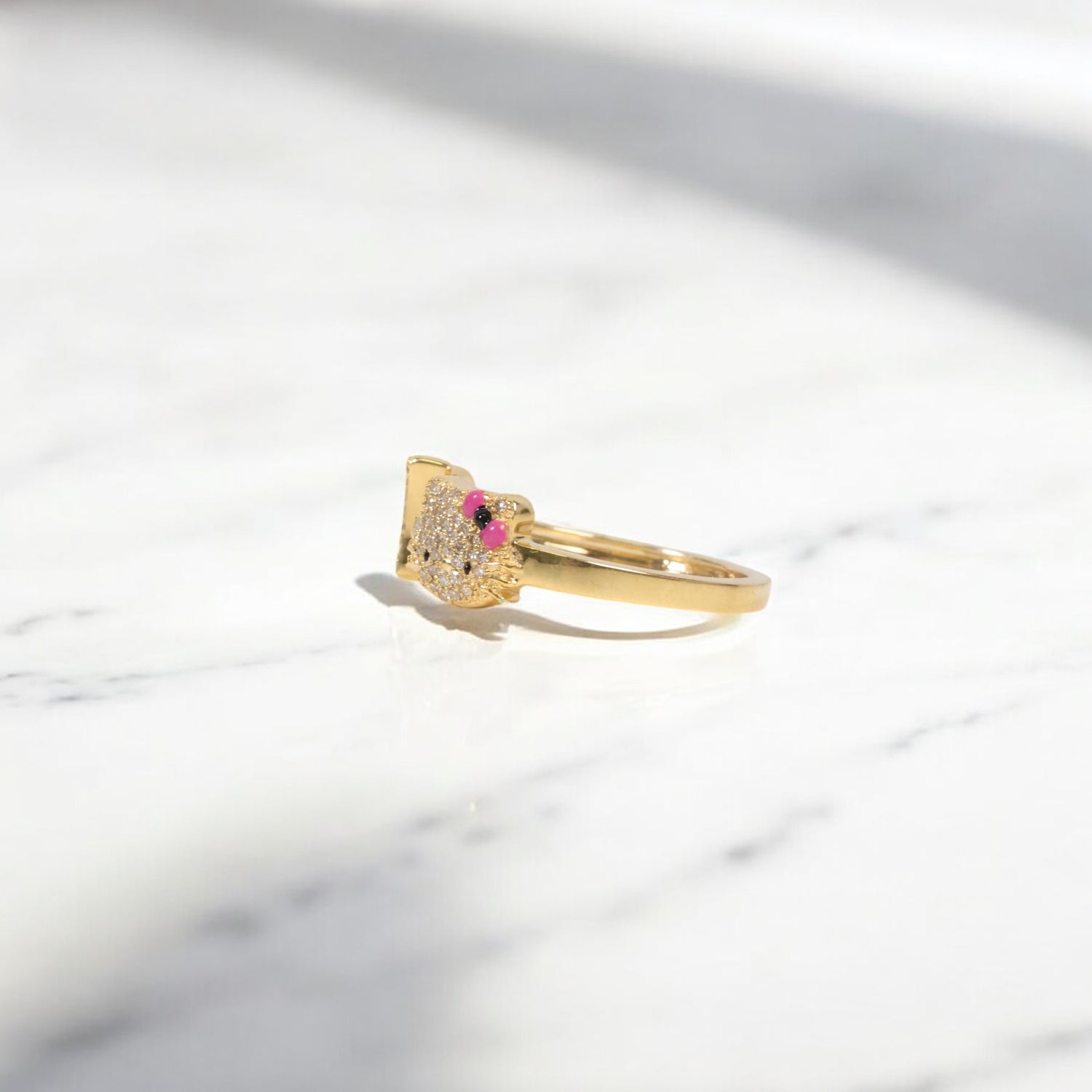 10K YG Diamond HK - Letter U Rings / 2.4gr / Sz 7 1/4 / 0.14Wt Dia
