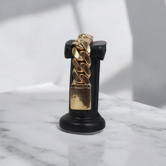 10K YG Cuban Links Bracelet / 150.9gr / 17.4mm / 8.5in /