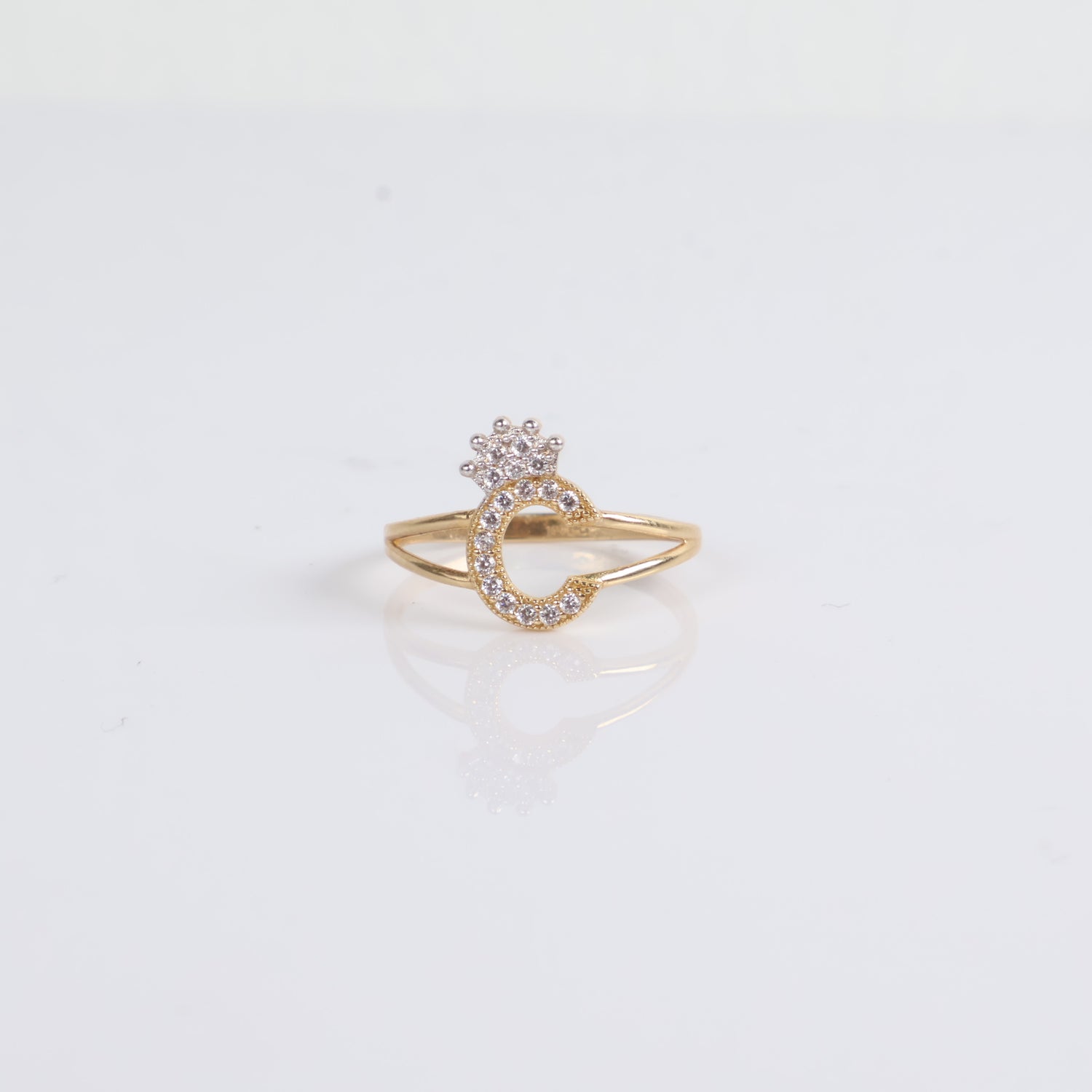 14K Yellow Gold Letter C Ring With Zircons / 1.5gr / Size 7.5
