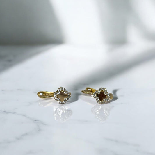 14K Yellow Gold Luxury Clover Stud Earrings With Zircons / 1.4gr
