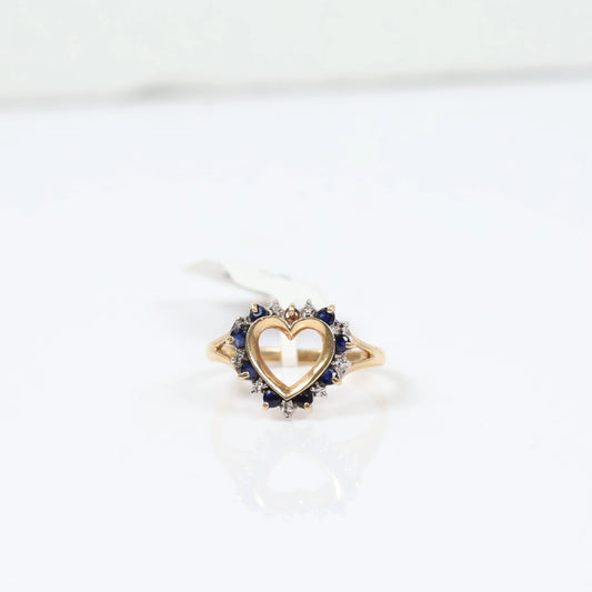 10K Yellow Gold Diamond Heart Ring Ct Dia/Sapphire / 2.3gr / Size 7