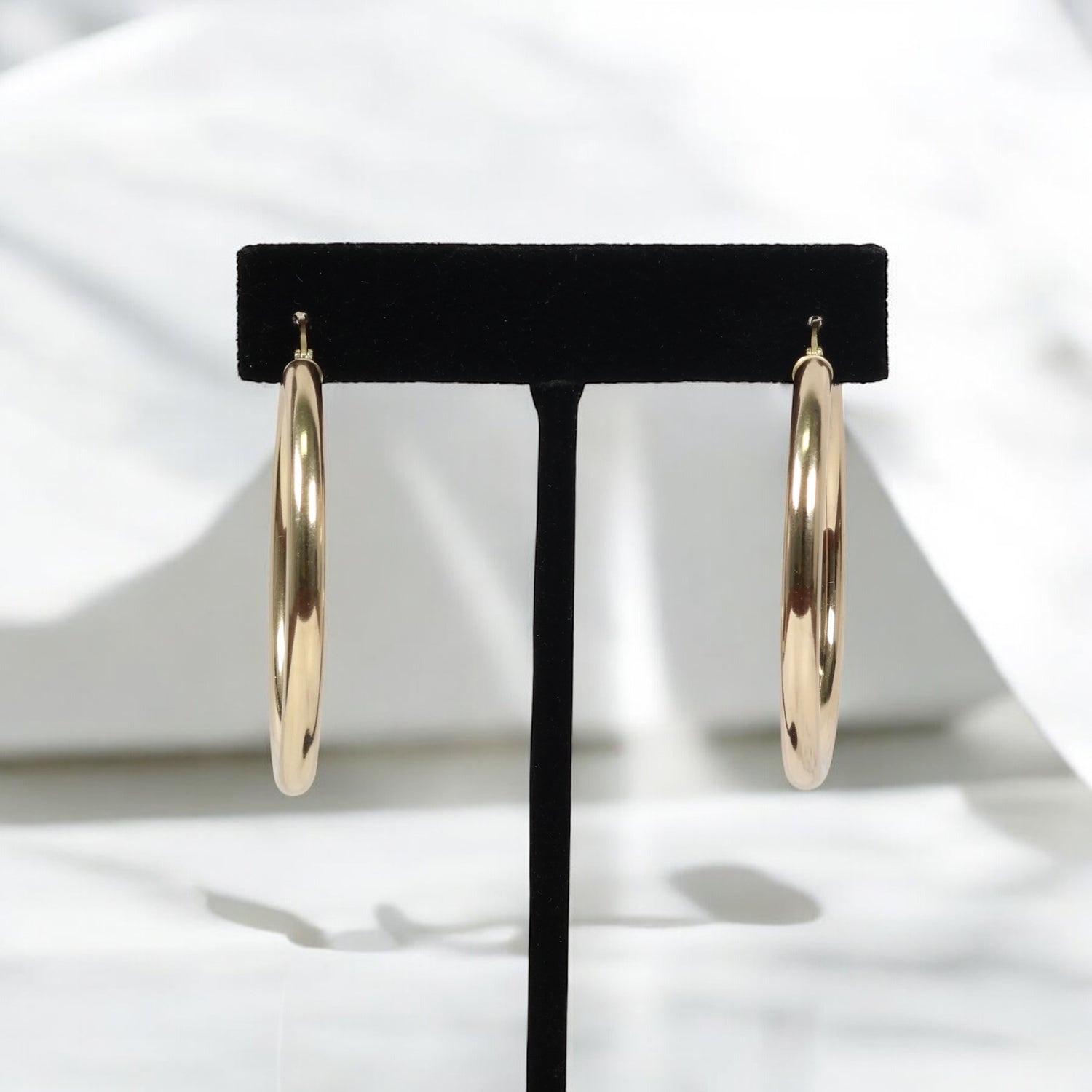 14K YG Fashion Hoop Earrings / 2.76gr / 1.5in /