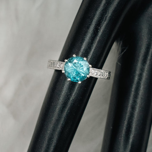 Blue Diamond Engagement Ring 14K White Gold / 4.2gr / Size 6