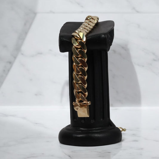 10K YG Cuban Links Bracelet / 71.65gr / 11.2mm / 8in /