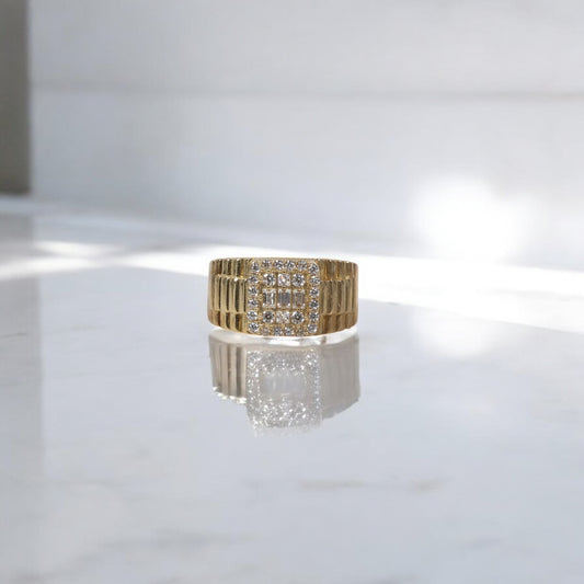 10K YG Luxury Square Rings / 9gr / Sz 10 3/4 / White Zircons