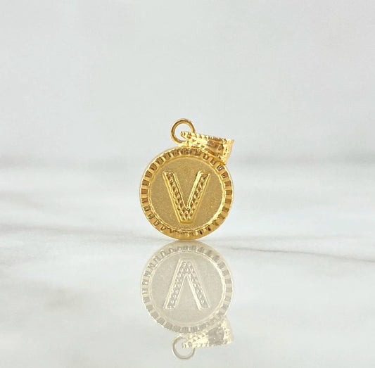 18K YG Letter V Mate Bordered Circle Pendant / 0.54gr / 0.6in /