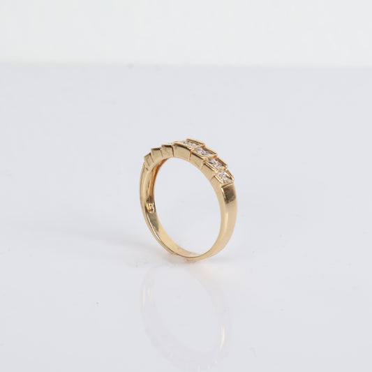 Women Ring 14K Yellow Gold With Diamonds / 5gr / Size 10